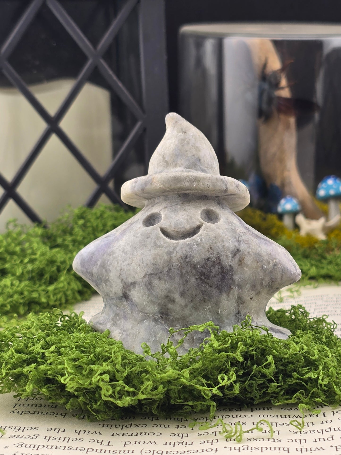 Hackmanite Ghost