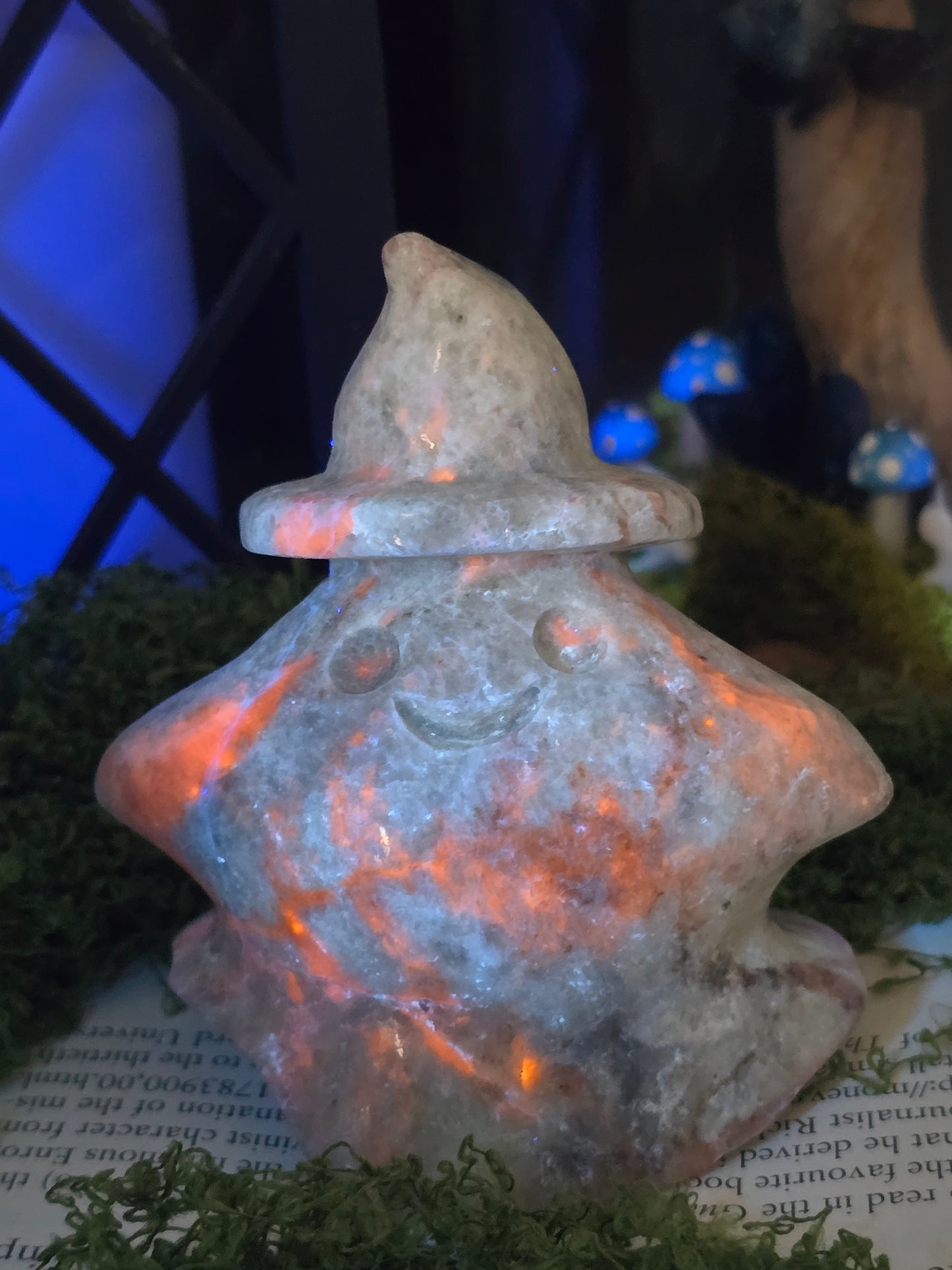 Hackmanite Ghost
